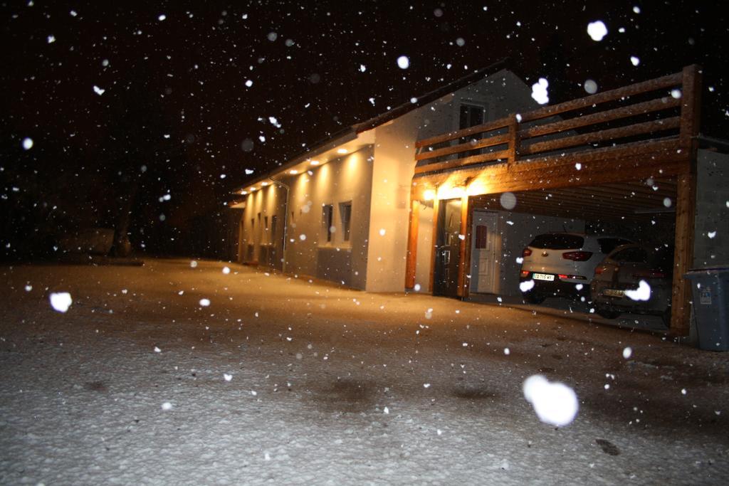 Gite L'Annexe Crotenay Buitenkant foto