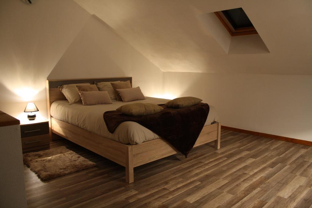 Gite L'Annexe Crotenay Buitenkant foto